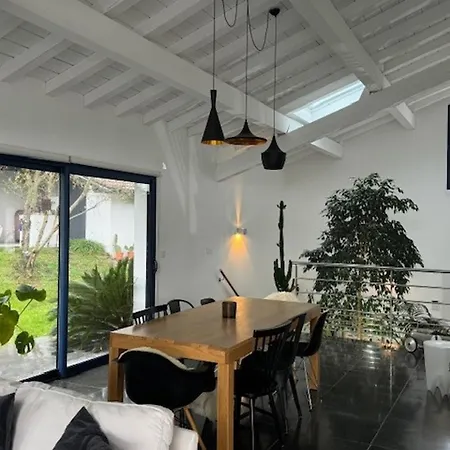 Villa Urrugne, 5 Pieces, 8 Personnes - Fr-1-239-1025 Vila